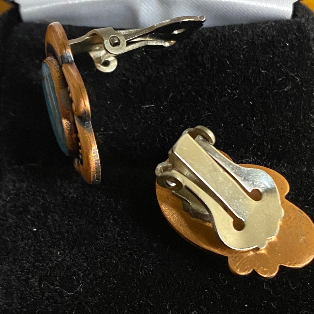 Vintage Turquoise Clip-On Earrings | Copper & Silver Tone | Southwestern - Picture 5 of 8